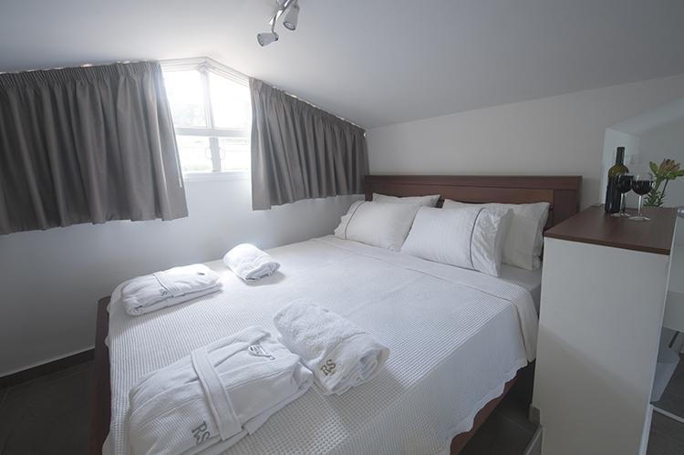Boutique Apartment "Facing The Sea" Haifa Esterno foto